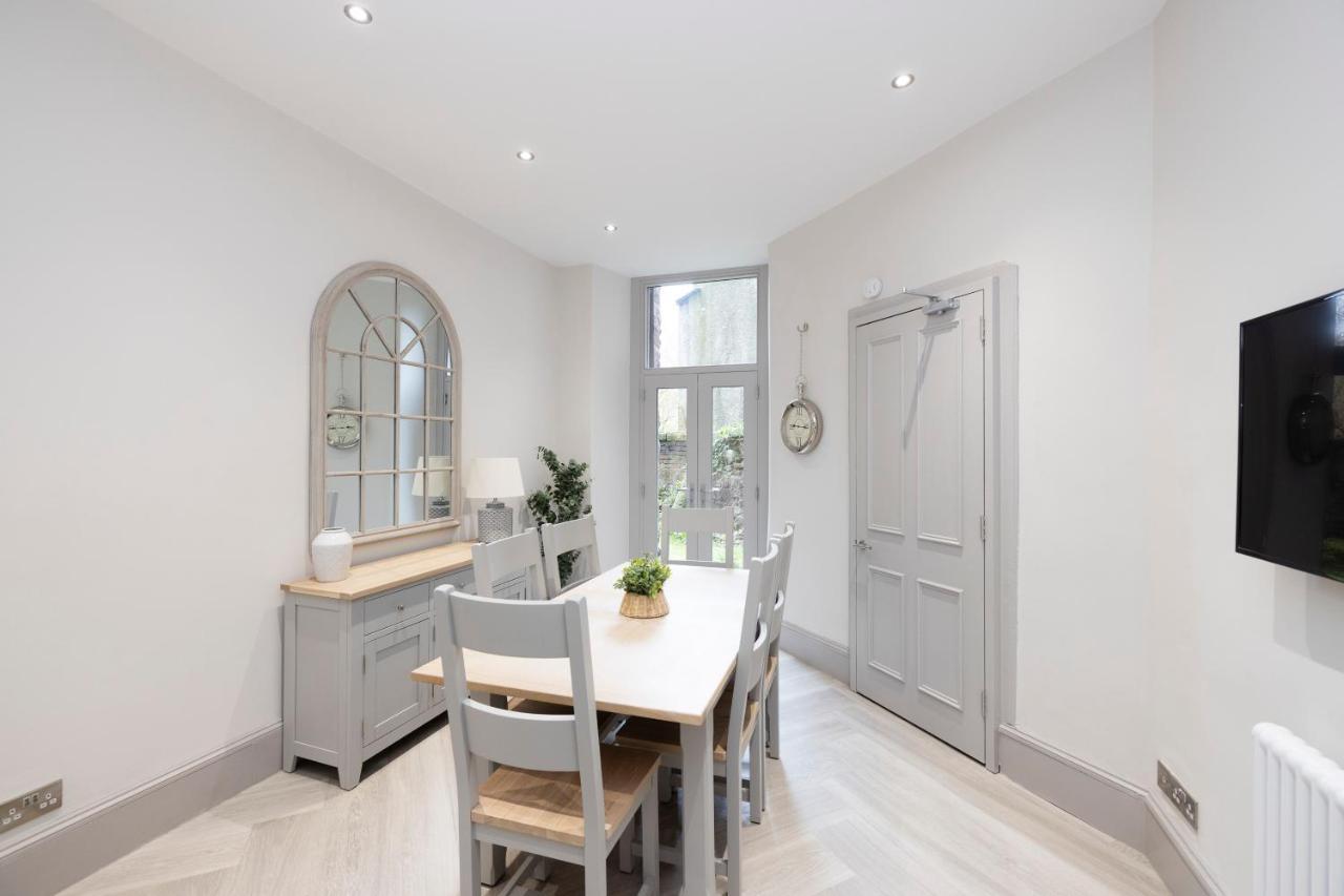 Stylish 3-Bedroom Edinburgh City Getaway Zewnętrze zdjęcie